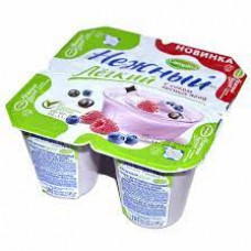 Йогурт Campina Нежный Ягодное мороженое 1.2%, 100 гр