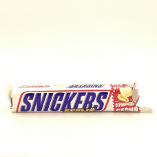 Шоколад Snickers с арахисом в белом шоколаде, 81г